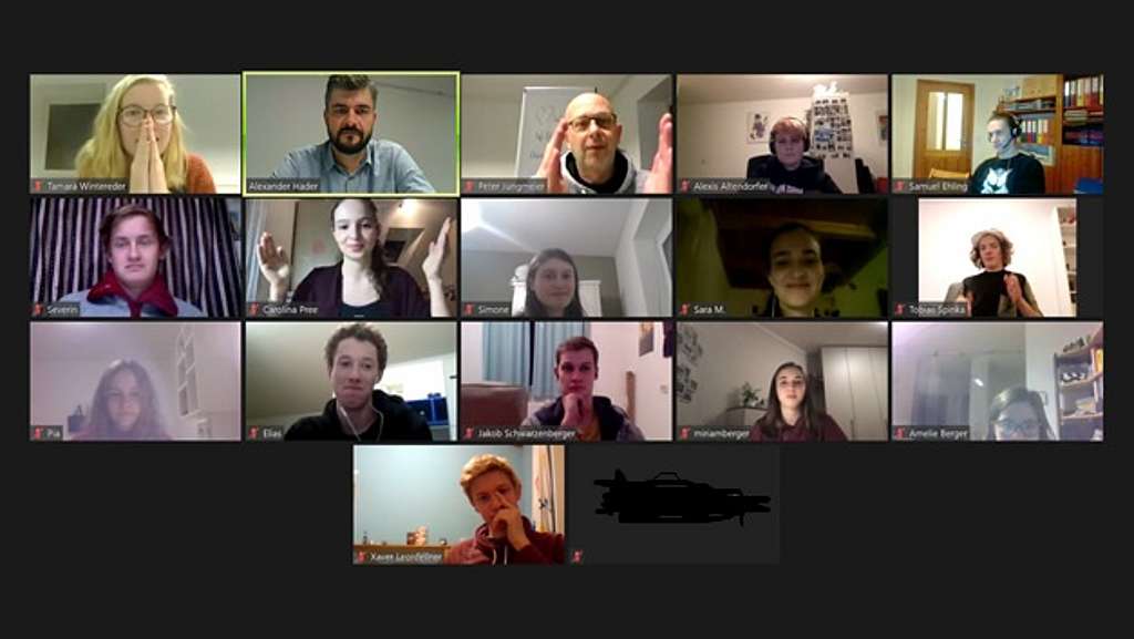 Screenshot einer Zoom-Konferenz mit 16 Teilnehmer